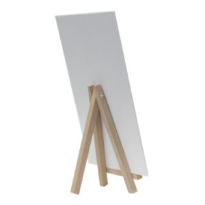 Support menu de table sur panneau imprimé avec chevalet en bois vu de dos