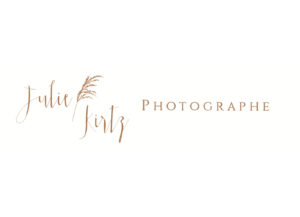 Logo Julie Kirtz Photographe à Lanester