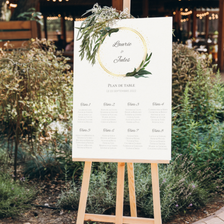 Plan de table mariage imprimé sur panneau et posé sur chevalet